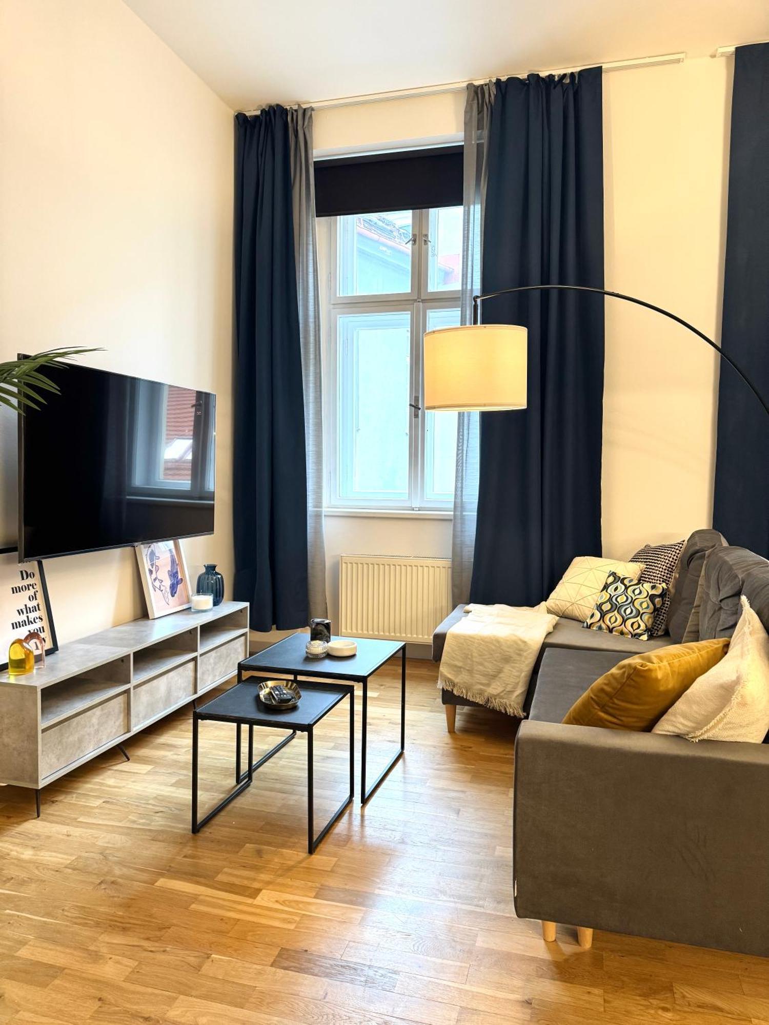 Royal Blue Wenceslas Apartment, Prag Exteriör bild